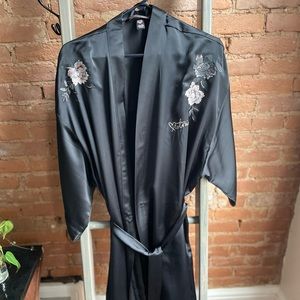Victoria’s Secret 2017 Fashion Show Robe